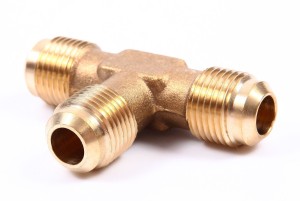 Trójnik T2-8, 3x1/2", skręcany