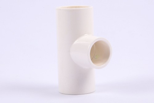 Trójnik redukcyjny NIBCO KW/KW/KW PVC 3/4" x 3/4" x 1/2"